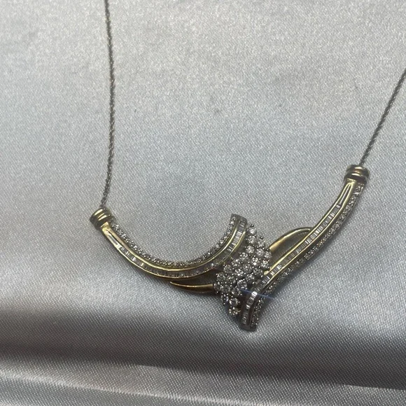 Elegant 10k gold diamond necklace